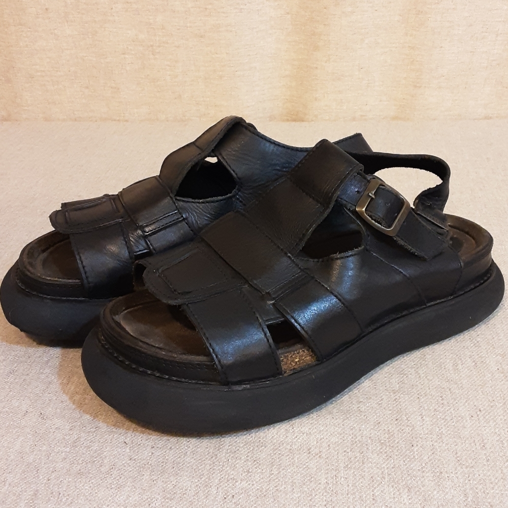 Vintage Shelly's of London Platform Sandals 10
